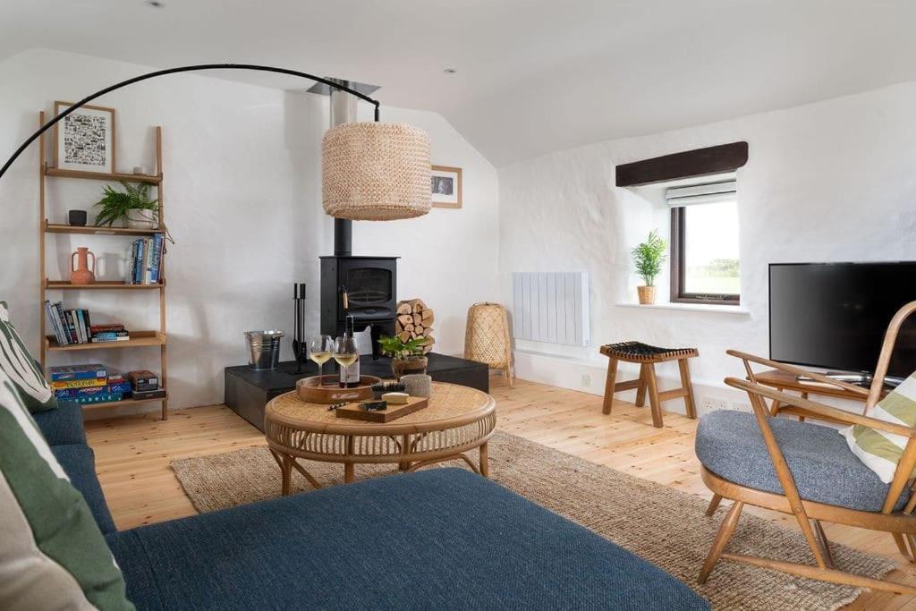Porthcurno Barns, The Cart Lodge - Cosy Cottage, Walk To Porthcurno Beach, Pedn Vouder & Minack Theatre Penzance Eksteriør bilde