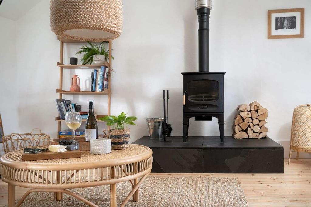 Porthcurno Barns, The Cart Lodge - Cosy Cottage, Walk To Porthcurno Beach, Pedn Vouder & Minack Theatre Penzance Eksteriør bilde