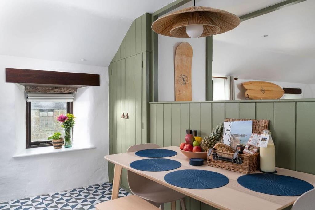 Porthcurno Barns, The Cart Lodge - Cosy Cottage, Walk To Porthcurno Beach, Pedn Vouder & Minack Theatre Penzance Eksteriør bilde